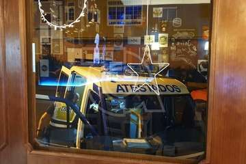 Un conductor ebrio causa un accidente en El Calero Alto que daña a cinco vehículos (Foto TA)